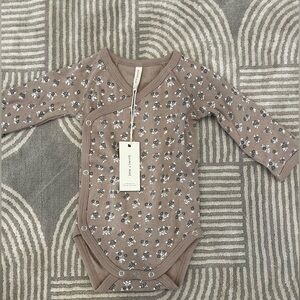 Quincy Mae bodysuit long sleeve 3-6M